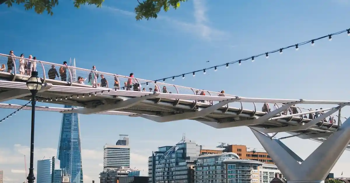 Bridge over the Thames in London